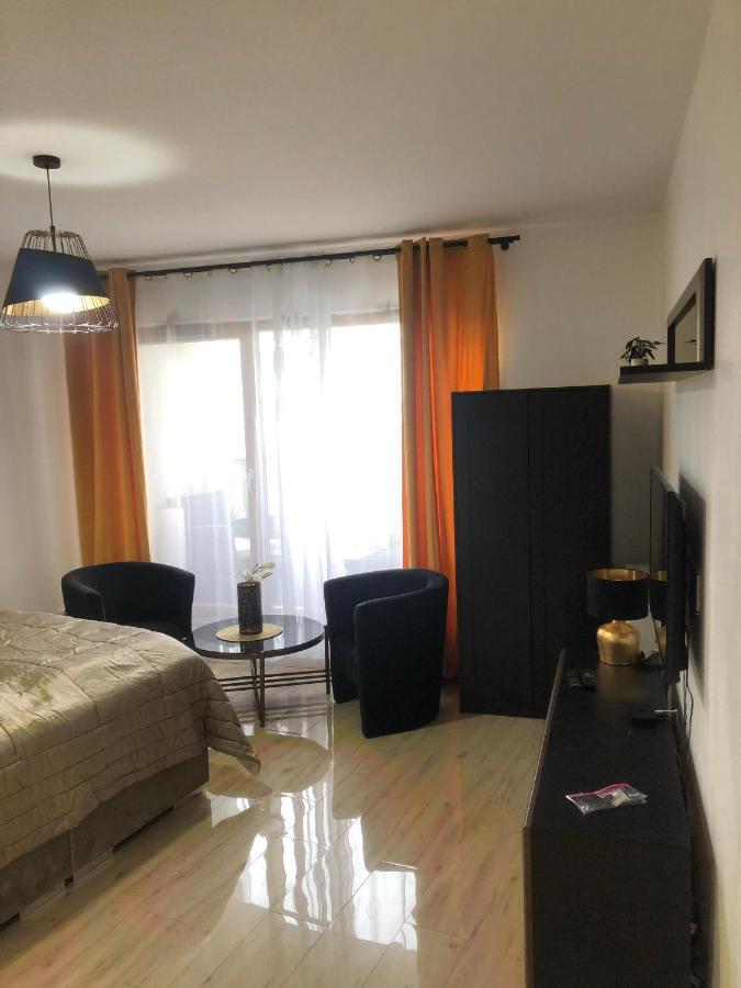 Golden Apartment วรอตซวาฟ ภายนอก รูปภาพ